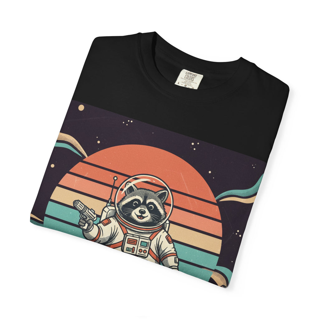 1970s Retro Raccoon Astronaut T-Shirt – Vintage Desert Canyon Sci-Fi Graphic Tee